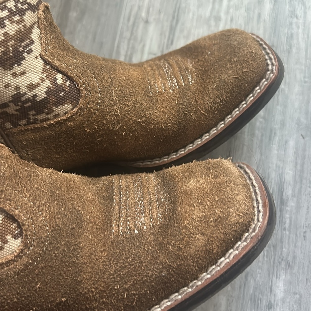 Ariat Brown and Tan Camo Kids Cowboy Boots - Picture 7 of 10